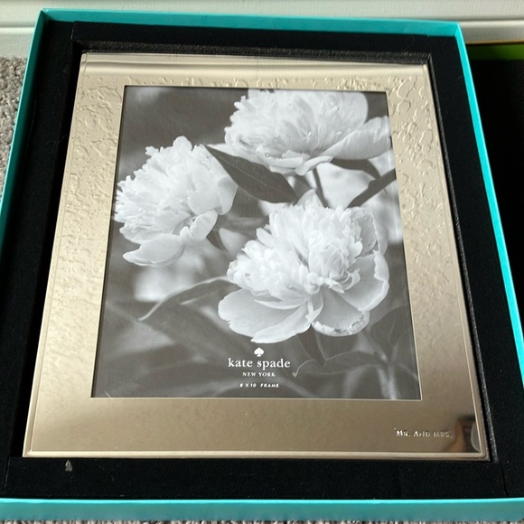 Kate Spade: Darling Point Silver Plate Mirrored Picture Frame- “Mr & Mrs”-8”x10” - Picture 1 of 15